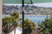 Holiday home with Estuary Views, parking & balcony - B&B Padstow