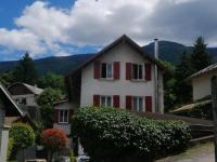 GÎTE REDROOSTER HOME - 160m2, 4 ch, 2 sdb, fibre, parking, sauna, bain à remous - B&B Theys