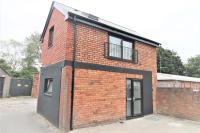 The Coach House - Free Private Parking - by Property Promise - Ferienwohnung