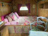 La Roulotte Cavalière, au cœur d'une manade en Camargue - Chambres d’hôtes Mas-Thibert