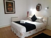 Queen Room with Shared Bathroom