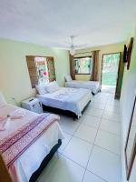 Vierbettzimmer mit Gartenblick