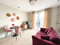 SuperApart Omulewska - Parking, Wi-Fi - B&B Warsaw