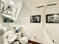 Queen Suite