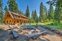 B&B Cle Elum - Cle Elum Mountain Cabin with Hot Tub and Trails! - Bed and Breakfast Cle Elum