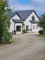 Oak Tree Lane Country B and B - Ferienwohnung Bridgetown