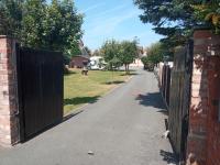 The Old Laundry, Prestatyn - cute little retreat for couples or singles and small dogs, 5 mins walk to beach and town - Chambres d'hôtes Prestatyn