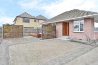 Brockworth Place - Christchurch Holiday Homes - B&B Christchurch