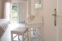 Doppel-/Zweibettzimmer mit Gartenblick