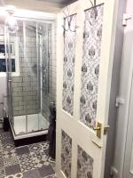 Deluxe Double Room (2 Adults + 1 Child)