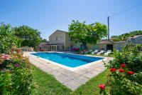 Villa charmante à La Tour-d'Aigues avec piscine privée - B&B La Tour-d'Aigues