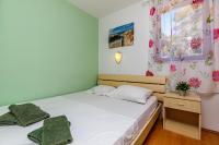 Appartamento N.1 con 2 Camere da Letto, Terrazza e Vista Mare - Piano Terra