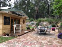 Bundjil Studio - Bed and Breakfast