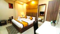 B&B Varanasi - Hotel Ozas Grand - Bed and Breakfast Varanasi