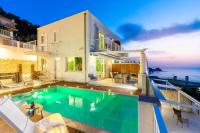 Villas d'Orlando - with private pool and sea view - B&B