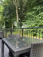 Deluxe King Room (Pet friendly)
