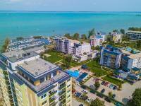 Cadet 505 - Panorámás Balaton-parti Apartman - Ferienwohnung Siófok