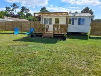 mobil-home sur terrain privatif jean-mi et flo - Bed and Breakfast