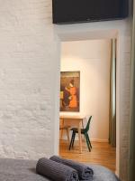 Apartament z Upadkiem Ikara / Apartment with the Fall of Icarus - B&B Łódź