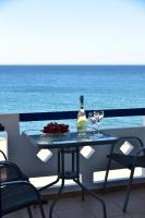 Camera Matrimoniale Deluxe con Balcone e Vista Mare