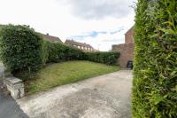 TAYLOR HOUSE contractors welcome OFF STREET parking for vans - B&B