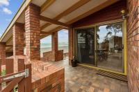 The Flaxman Studio - Panoramic Ocean Views - Bed and Breakfast