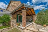 Adria Serenity Home with Hot Tub - Chambres d’hôtes Jovići