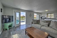 Oak Island Beach Abode w/ Deck: Walk to Shore! - Bed and Breakfast Oak Island