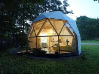 Młyn Hipolit glamping - B&B Nowy Gaj