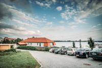 Willa Z Widokiem na Jezioro - B&B