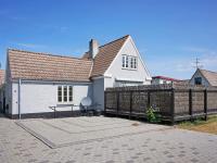 B&B Rønne - 8 person holiday home in R nne - Bed and Breakfast Rønne