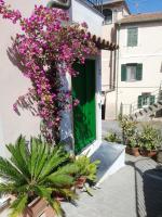 La Torretta di Piero con terrazzi e parcheggio privato Citra zero zero ottanta 31LST0282 - B&B Imperia