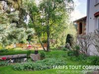 Appartement Confortable avec Jardin Privatif, Terrasse et Équipements Modernes - FR-1-496-194 - Ferienwohnung