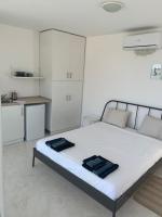 Studio Apartment with Sea View