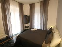 Standard Double Room with Shared Bathroom