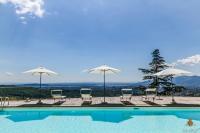 Executive One-Bedroom Apartment with Terrace and Garden View