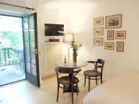 Ferienstudio-Apartment Tausendfreund "adults only" am Chiemsee - B&B Breitbrunn am Chiemsee