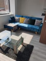 2 bedroom, 2 bathroom, New Apartment Watford Town Centre - B&B