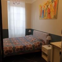 Intra Muros Thiers appart 8 pers 3 ch climatisé Wifi tout équipé parking proche - B&B