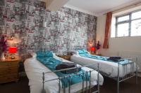 Chambre Lits Jumeaux avec Salle de Bains Privative
