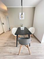 Apartment mit Balkon