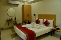 Deluxe Double Room with 10% off on F&B & Laundry