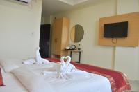 Deluxe King Room with 10% off on F&B & Laundry