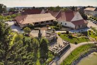 B&B Dašice - Penzion Dašické sklepy - Bed and Breakfast Dašice