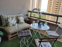 Junto Playa Levante con terraza Chill-Out-2 WCs-A ESTRENAR Gemelos 23 - B&B Benidorm