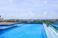 Stunning Marea with Stellar Oceanview Rooftop Pool! - B&B Playa del Carmen