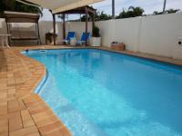B&B Coffs Harbour - Oceana Holiday Units - Bed and Breakfast Coffs Harbour