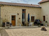 B&B Berrie - Loire Escapes - Le Grenier - Bed and Breakfast Berrie