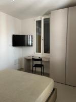 Domus Mazzini - B&B