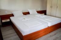 Kamer met Kingsize Bed en Uitzicht op de Tuin